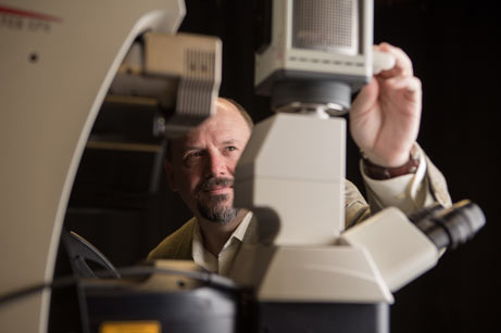Gregg Roman with confocal microscope